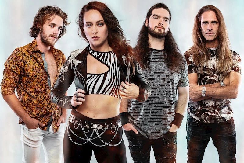 CASANDRA CARSON OF PARALANDRA TALKS ABOUT NEW ALBUM & MORE!