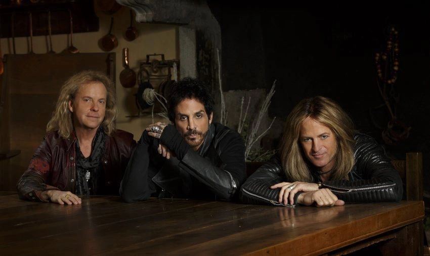 ALBUM REVIEW ~ REVOLUTION SAINTS ~ ‘RISE’