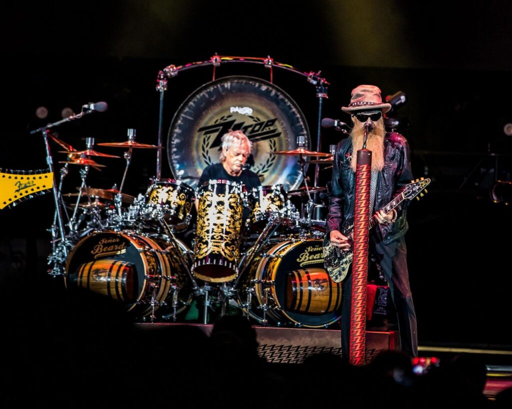 ZZ TOP KICK OFF SHARP DRESSED SIMPLE MAN TOUR IN FULL STYLE