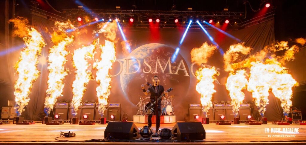 SULLY ERNA & GODSMACK FIRE UP WANTAGH, NEW YORK FANS!