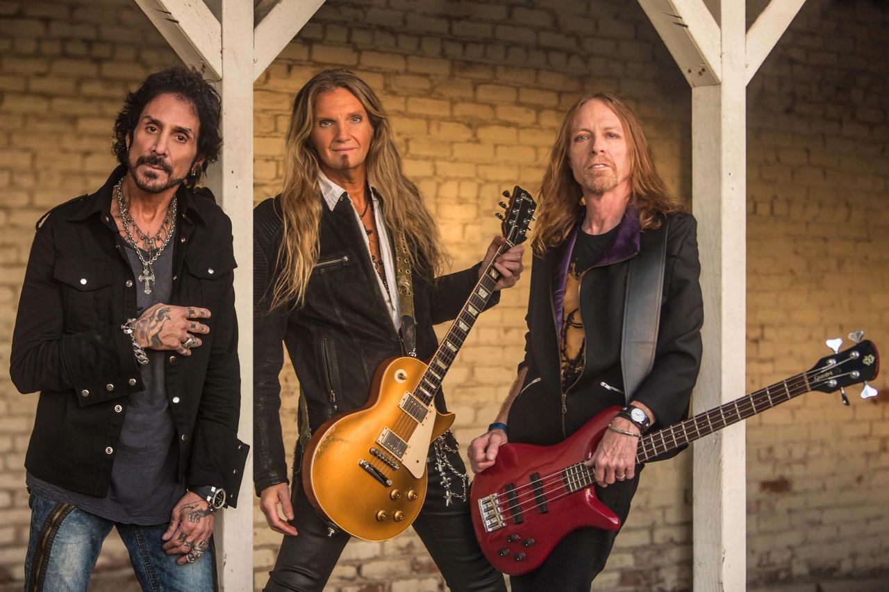 I'm music magazine, revolution saints, against the winds, journey, deen castronovo, frontiers music srl, joel hoekstra, alessandro del vecchio, whitesnake, jeff pilson, dokken, foreigner, changing my mind