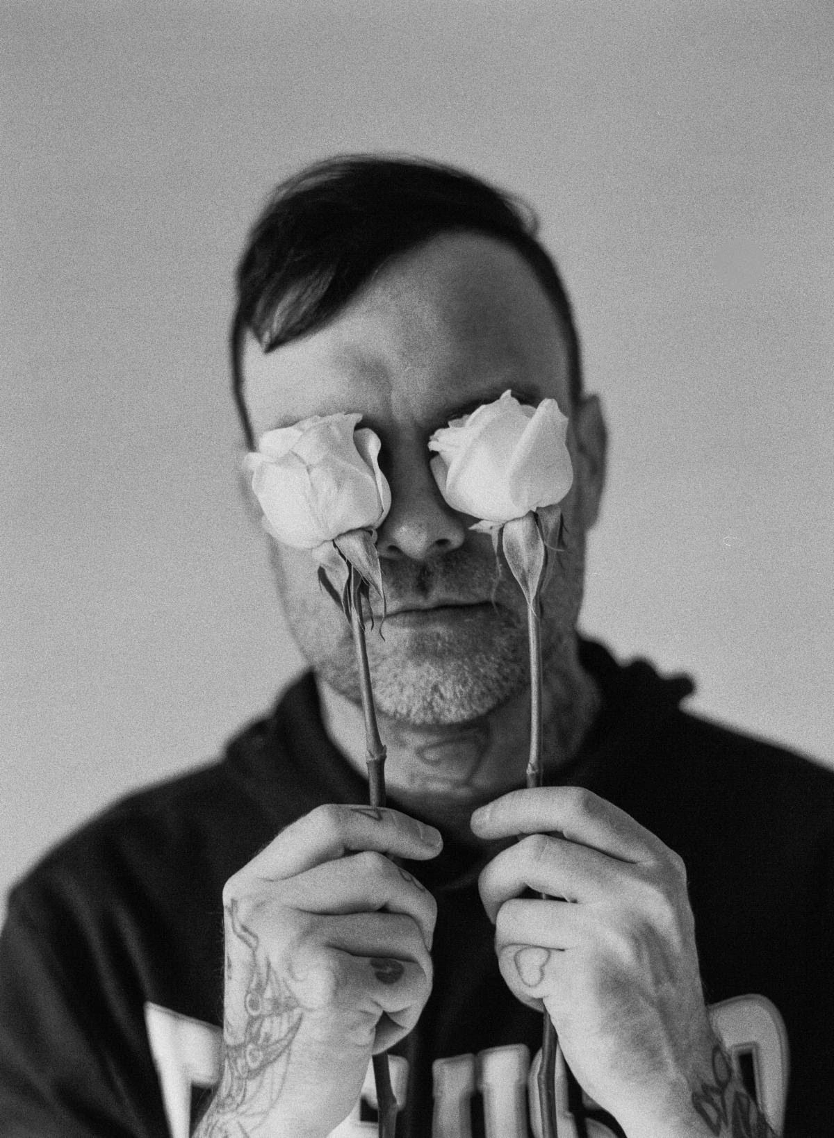 Robbie Bit ROBBIETHEUSED SHARES NEW MUSIC VIDEO FOR