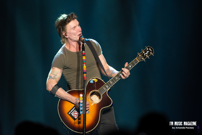 Goo Goo Dolls, w/ Help From Dashboard Confessional, Rock A SOLD-OUT Show In Wantagh, New York