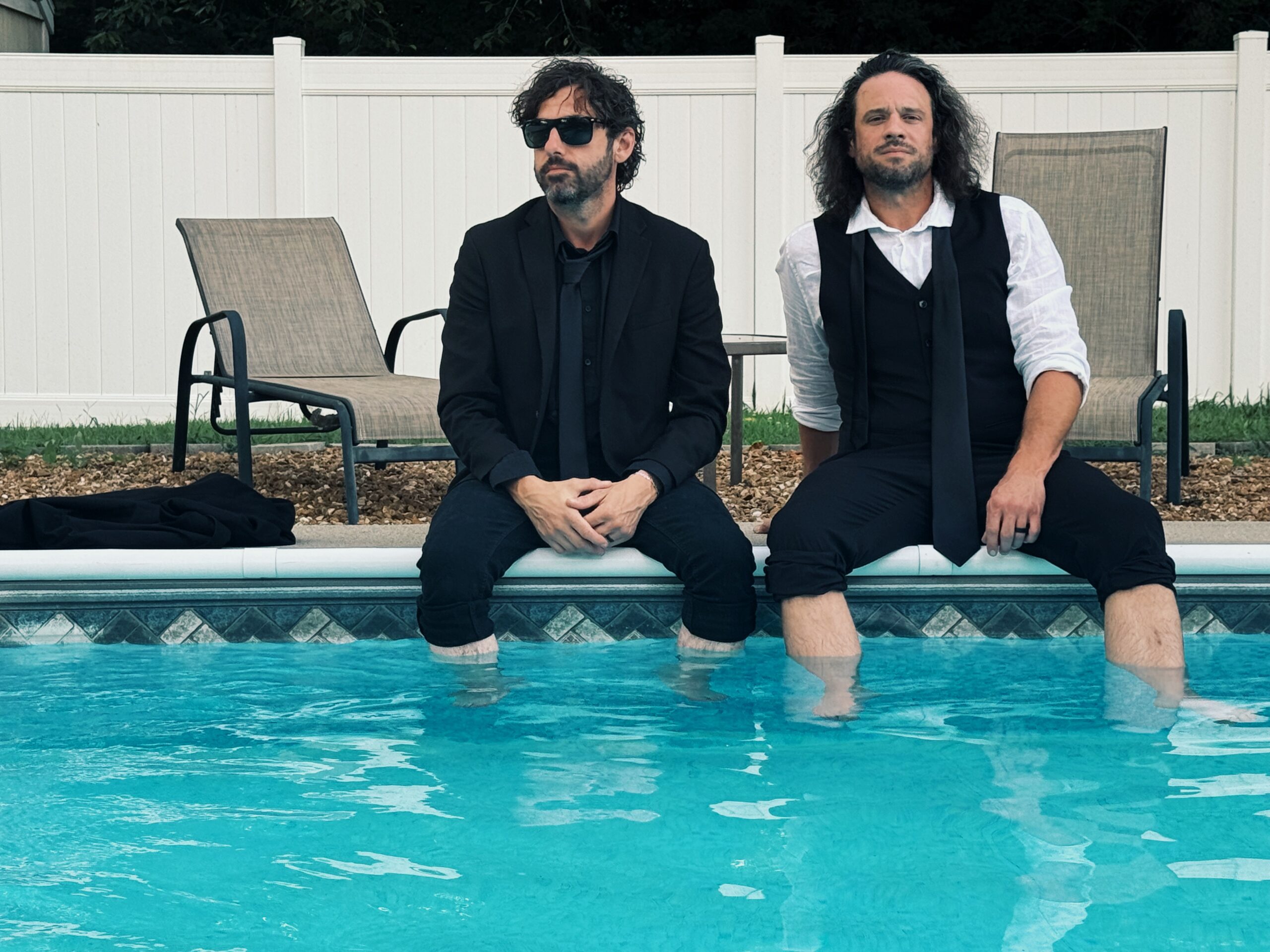 Post-Grunge Band Revis Reunite To Deliver Long-Awaited Sophomore Album ...