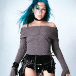 Charlotte Sands Announces New Album ‘Satellite’ | New Single “one eye open” Out Now