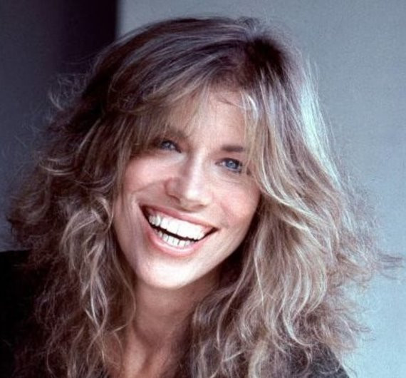 “You’re So Vain”- How Carly Simon Turned Heartache Into a Hymn of Female Power