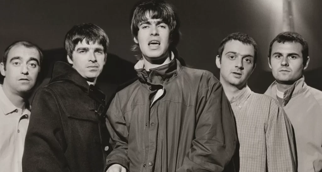 Oasis and “Talk Tonight”: The Tender Sanctuary That Saved Britpop’s Biggest Band