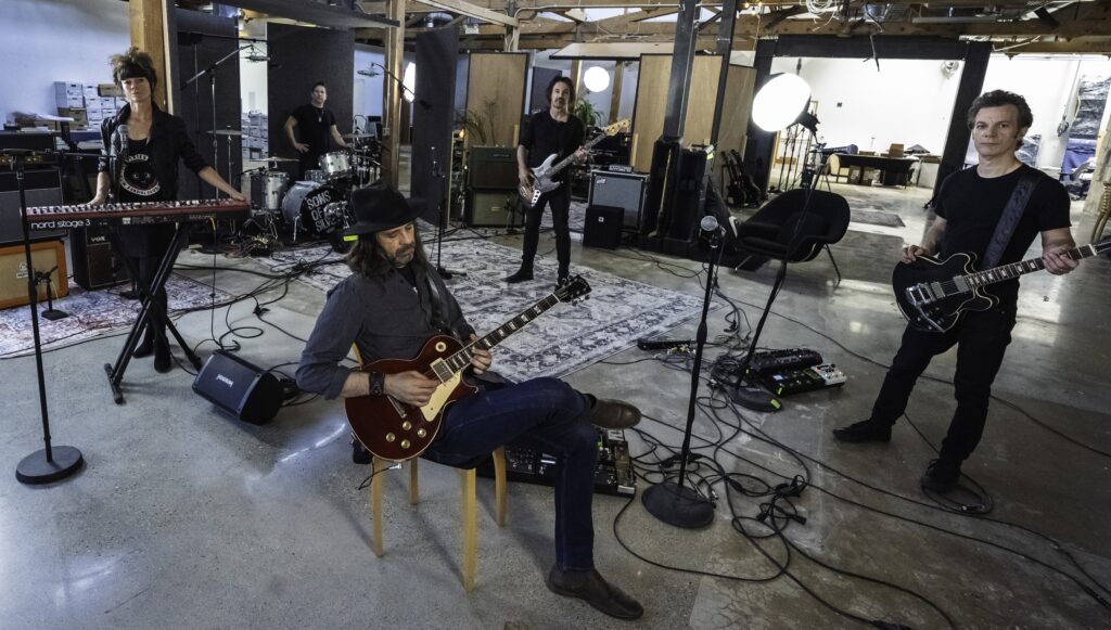 SONS OF SILVER DROP NEW SINGLE & VIDEO “FIRE BETWEEN US”