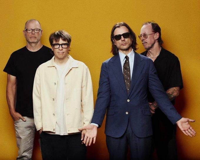 Gold The  Album- Weezer’s Late Career Glow And Lifetime In Color